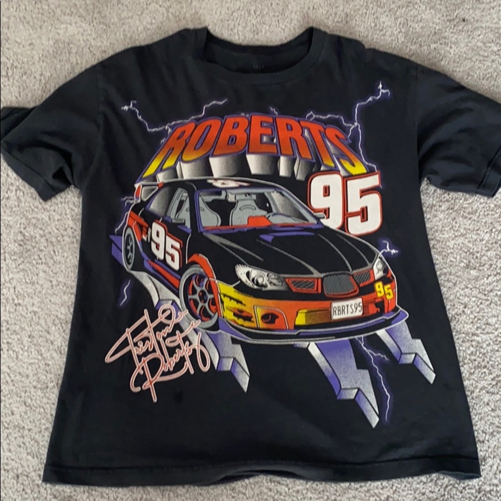 brandy melville Robert’s ‘95 oversized tee✰